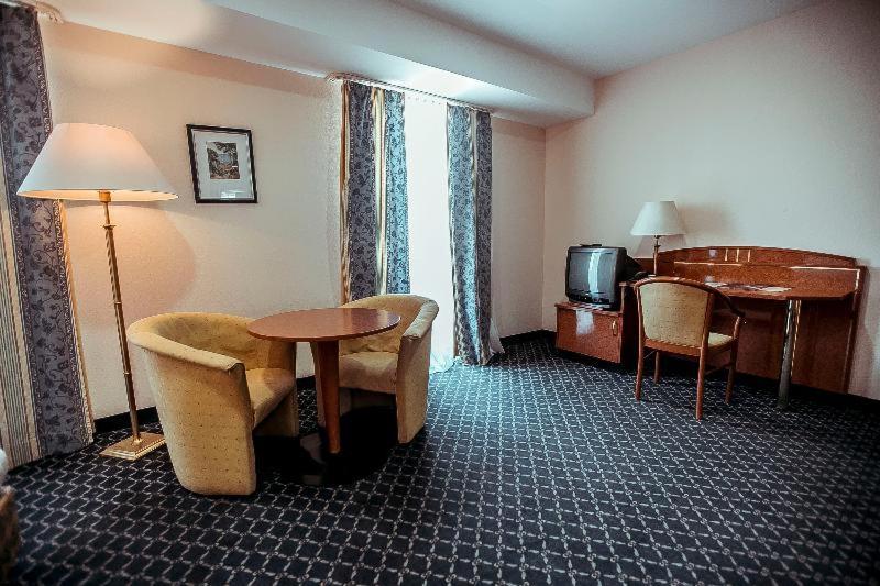 Shodlik Palace Tasjkent Værelse billede